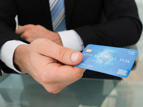 SINOREG/GO-Cobrança dos emolumentos no cartão de débito e crédito.